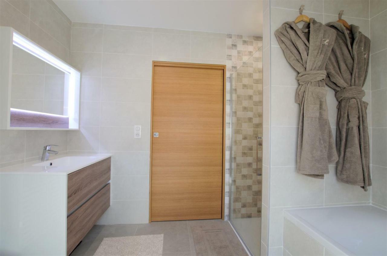 La Villa Lombardi En Champagne, Avec Piscine Privee Et Jacuzzi Les Riceys Kültér fotó